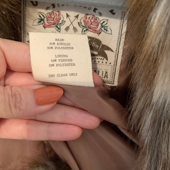 Spell Nomad Faux Fur Jacket - Picture 8 of 9